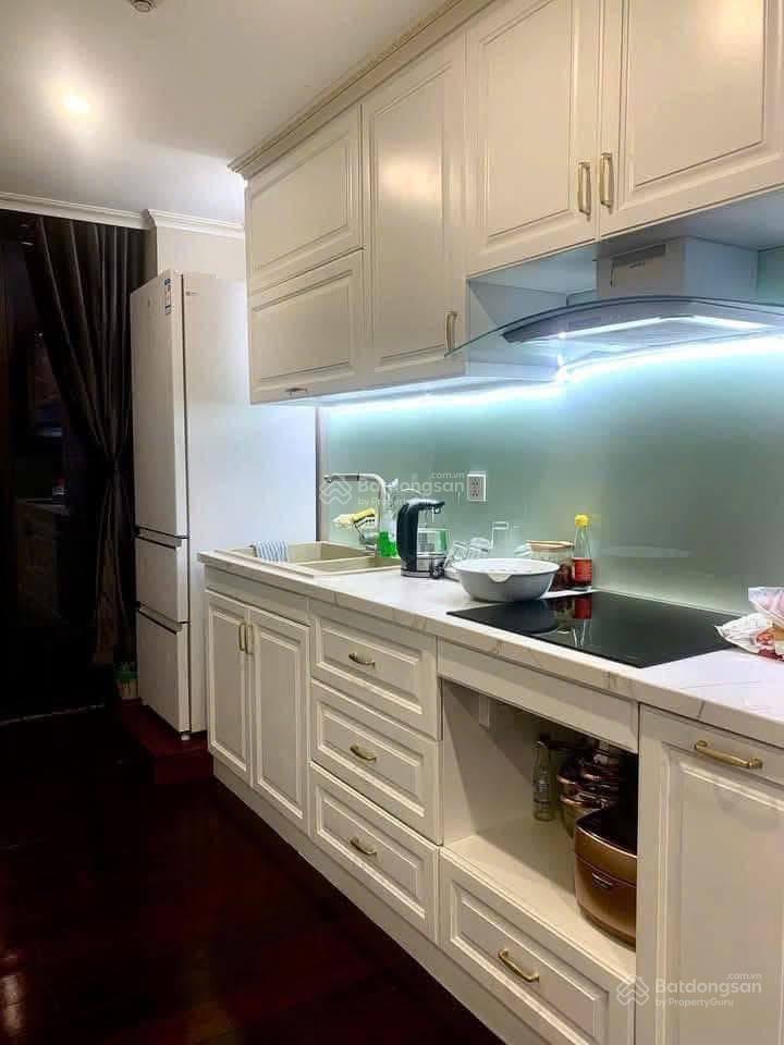 Cho thuê chung cư cc hc golden hồng tiến 2pn, 2wc, 2 logia full nội thất cao cấp, chỉ 13,5 triệu.
