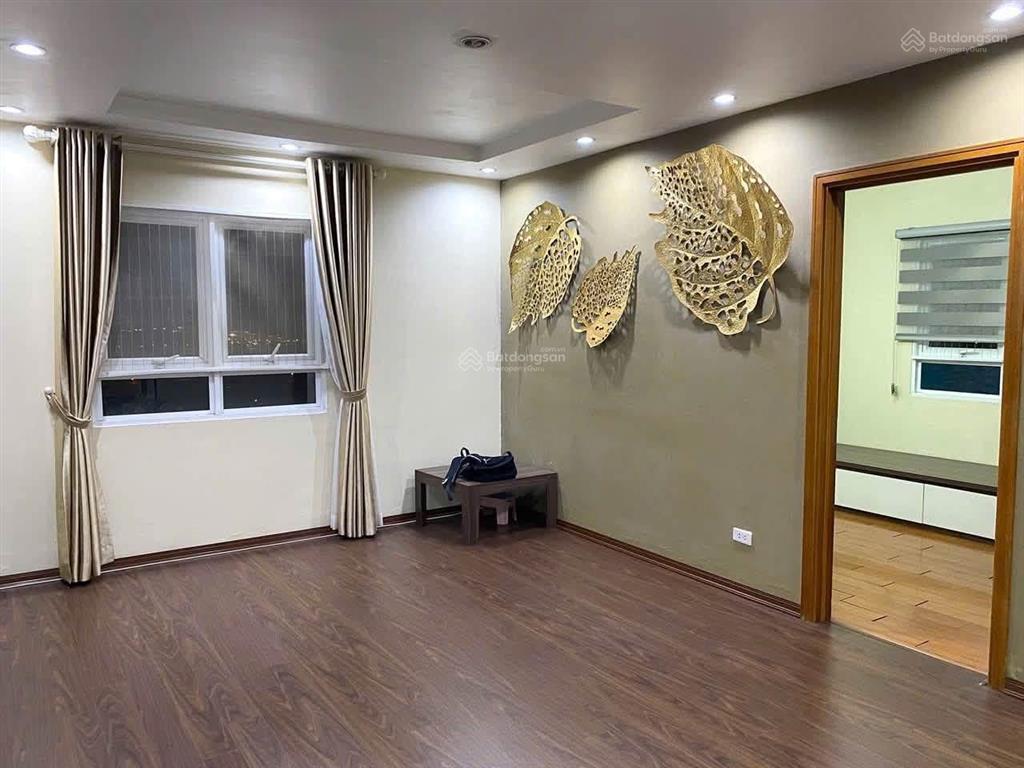 Him lam thạch bàn 2pn 70m² full nội thất view hồ gần aeon 8tr/tháng
