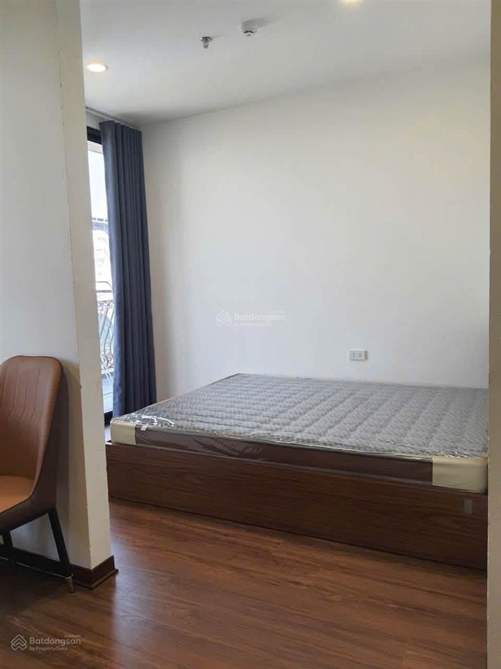 Căn hộ 1k1n ngọc thuỵ 25m full nội thất, thang máy, 6 triệu/tháng