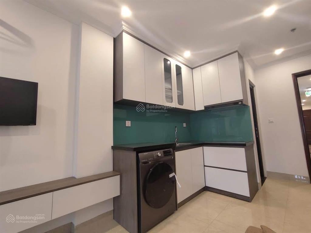 5 triệu full nội thất ô tô đỗ cửa phố trạm long biên