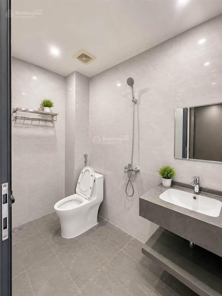 5 triệu căn hộ mới tinh, đủ đồ, ngay gần aeon long biên
