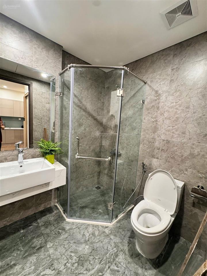 Cho thuê căn studio toà beverly 3  giá 7tr bao phí dịch vụ  vinhomes oceanpark gia lâm hà nội