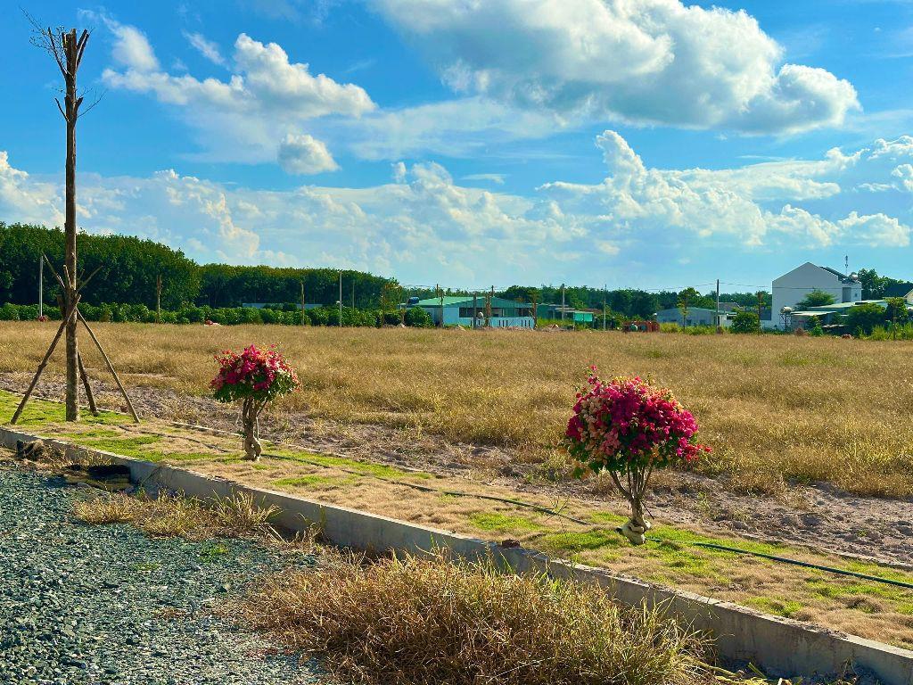 Bán đất tại Trung Lợi trung tâm phường Chơn Thành tp Đồng Nai, 650 triệu, 180m2, giá tốt