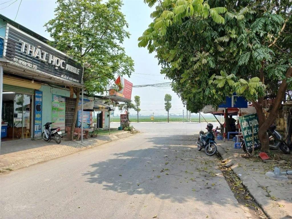 Mặt trục kinh doanh ngày đêm tiện ích gần sân vận động, bệnh viện, khu công nghiệp