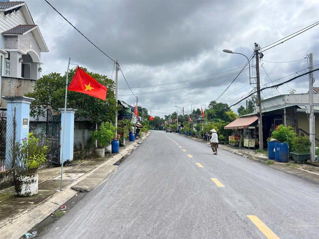 Góc 2 mặt tiền. ngay khu dân cư xã tân an hội, củ chi, shr!