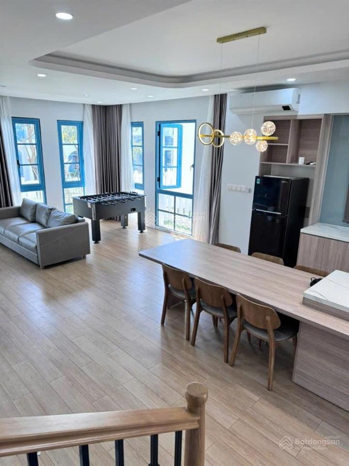 Duy nhất siêu phẩm độc quyền  biệt thự song lập ven sông 10x20m giá chỉ 8.9 tỷ