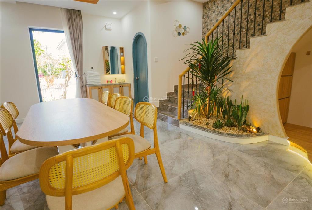 Bán gấp hàng ngộp nhà phố view biển novaworld phan thiết  chỉ 3.1 tỷ bao hết phí