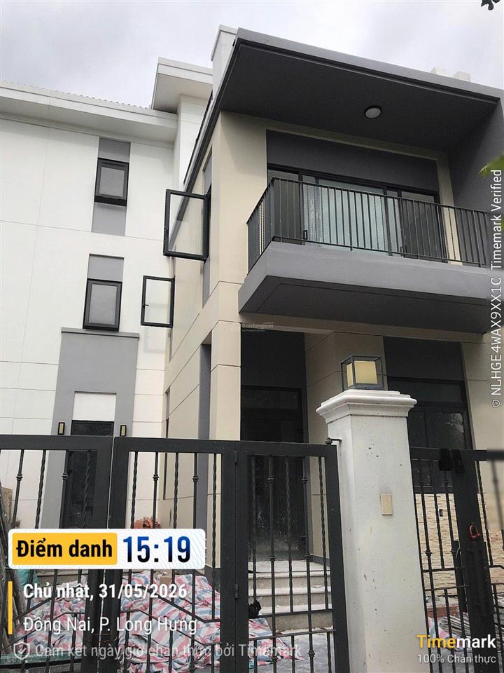 Siêu phẩm biệt thự ven sông 200m2 chủ nhà bán lỗ cần ra hàng gấp giá chỉ 8.9 tỷ còn thương lượng