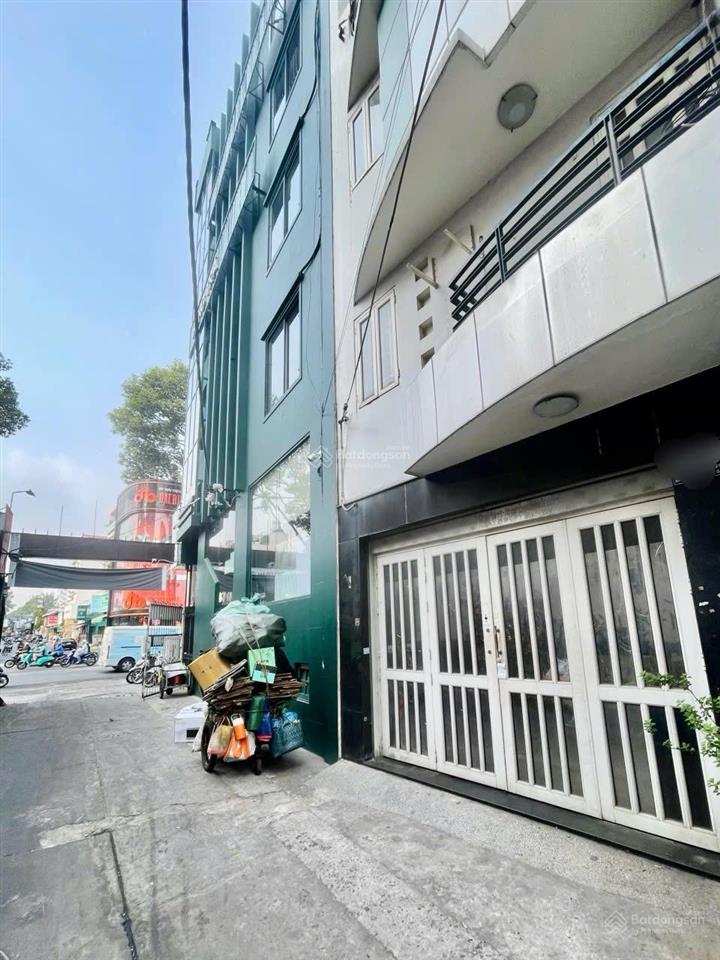 Ngay mt trần hưng đạo q5  ngang 4.7m2  4 tầng  kế bên bv chấn thương chỉnh hình