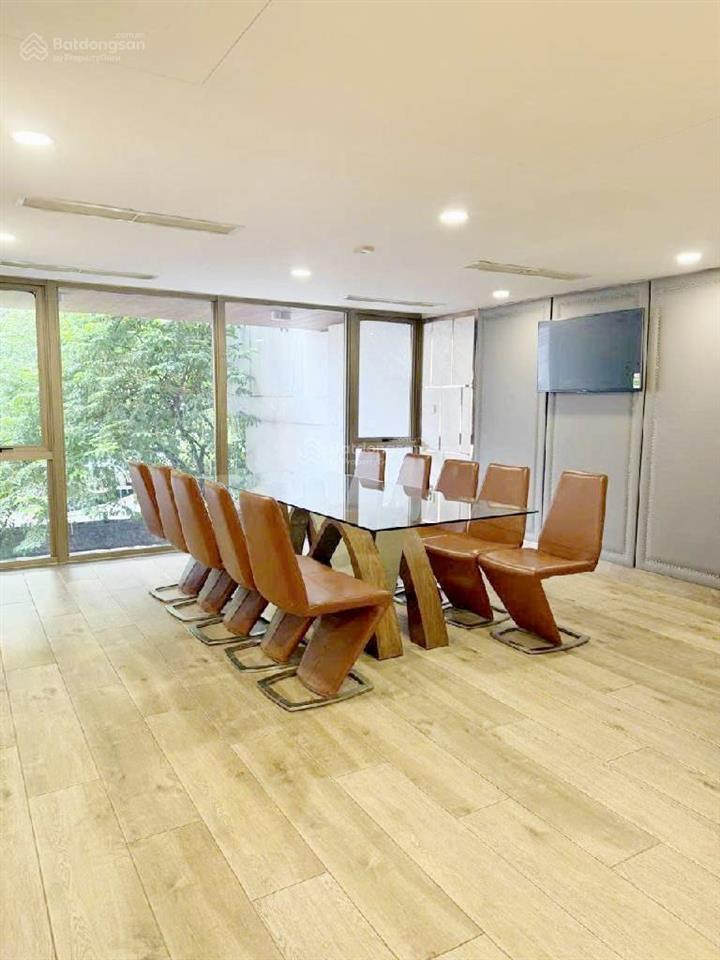 Hàng hiếm ngang 8x20 7 tầng  mt an dương vương quận 5  vuông đẹp 21 phòng chính chủ lâu năm