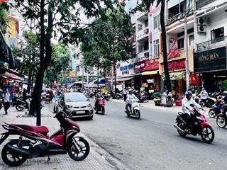 Giá chỉ dưới 299tr/m2 mặt tiền bùi hữu nghĩa quận 5 (119m2 )nở hậu 8.4m2 rất hiếm trên thị trường.