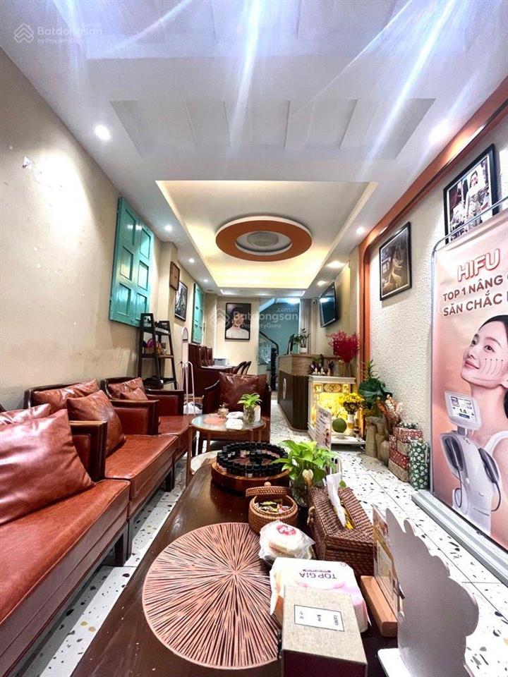 Sát quận 1 nhà 5 tầng nguyễn văn cừ 6pn giá chỉ 7 tỷ nhĩnh