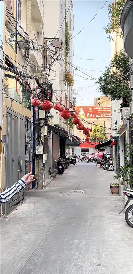 Sát quận 1 nhà 5 tầng nguyễn văn cừ 6pn giá chỉ 7 tỷ nhĩnh