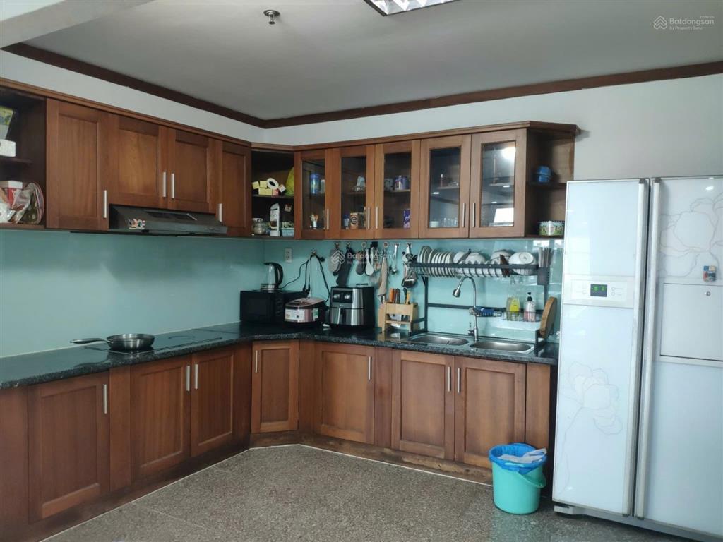 Cần bán căn hộ chung cư giai việt chánh hưng, 3pn, view thoáng mát, nhà đẹp, shr sang tên ngay