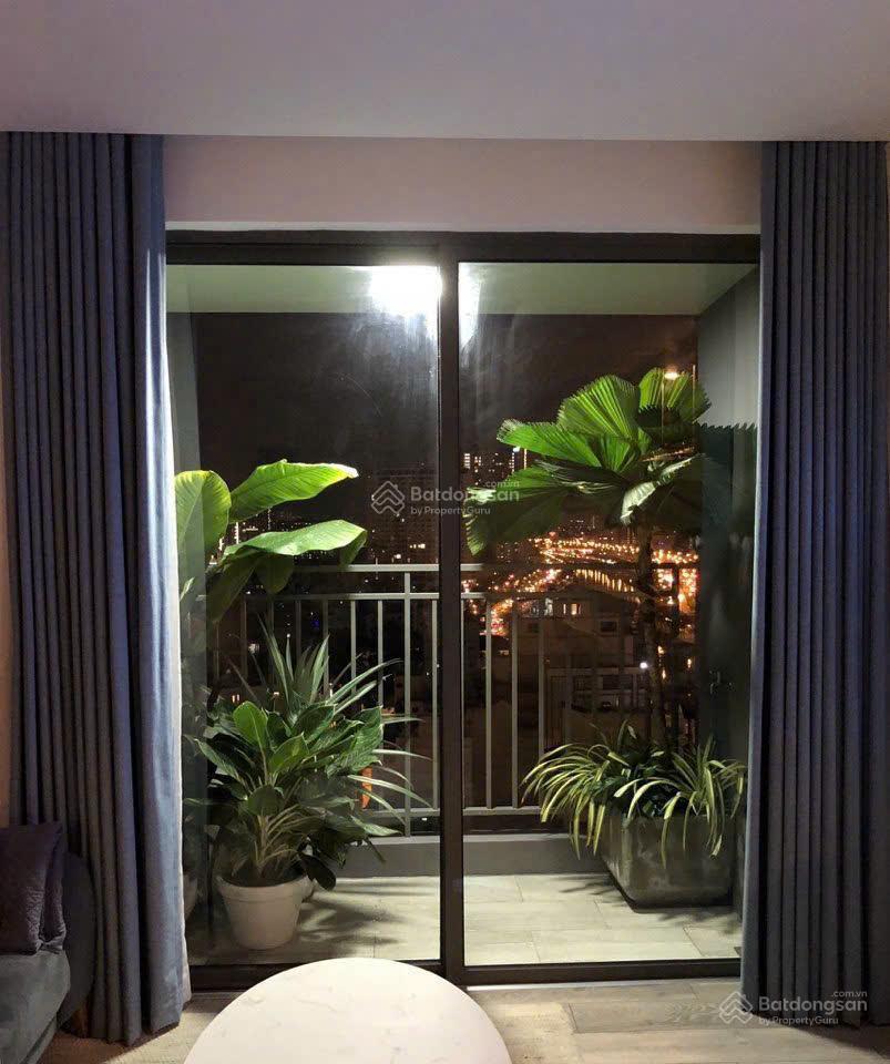 Cần bán căn hộ river gate residence, 3pn, nhà đẹp, view đón gió mát mẻ, sang tên ngay