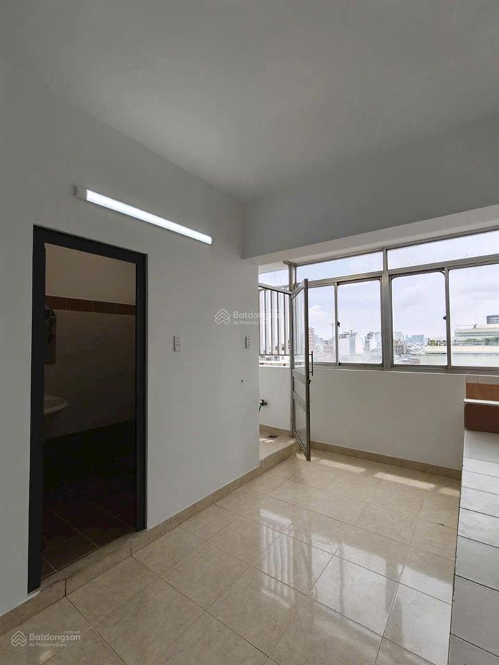 Cần bán căn hộ h3, 2pn, lầu cao, view đón gió mát mẻ, sổ hồng sang tên ngay