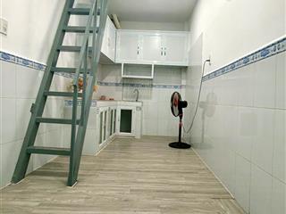 Ban nhà 3 tầng 3pn,2 vệ sinh giá 1.68 tỷ  sát mặt tiền