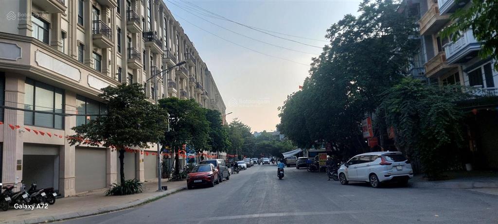 Siêu phẩm nhà mặt phố lê trọng tấn hà đông dt 40m2, 5 tầng, thang máy, kinh doanh để ở , giá14 tỷ