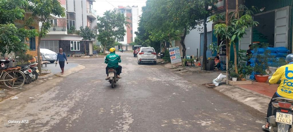 Tặng ngay 200 triệu cho khách mua lô đất dịch vụ khu d yên nghĩa hà đông dt 50m2, giá 10.9 tỷ