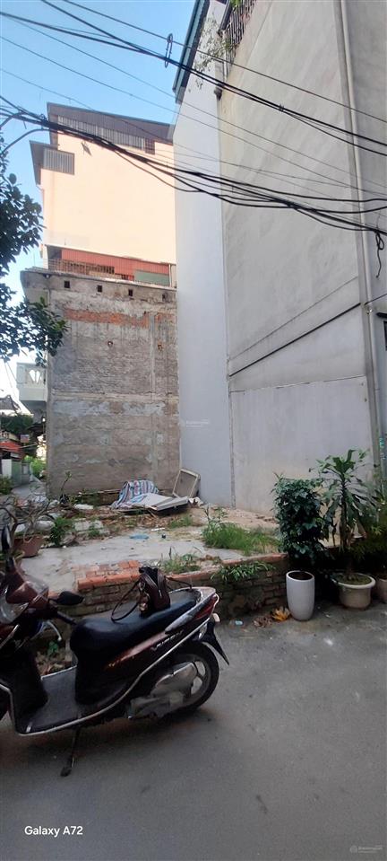 Cần gấp bán lô đất tại vạn phúc hà đôngdt 38 m2, mặt tiền 12m,lô góc, ô tô vào đất, giá 9.5 tỷ