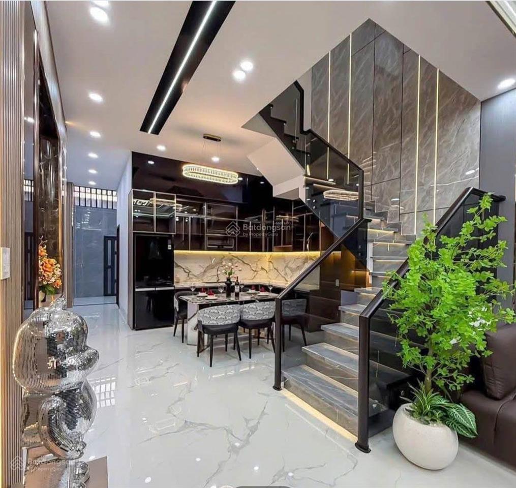 Bán gấp căn nhà ỷ la dương nội hà đông dt 45m2, 5 tầng, kinh doanh, để ở đều tốt, giá 7.5 tỷ.
