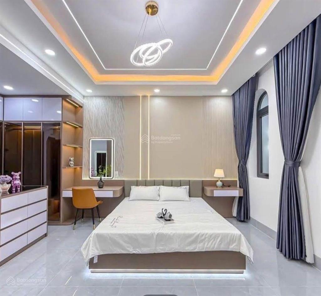 Bán gấp căn nhà ỷ la dương nội hà đông dt 45m2, 5 tầng, kinh doanh, để ở đều tốt, giá 7.5 tỷ.