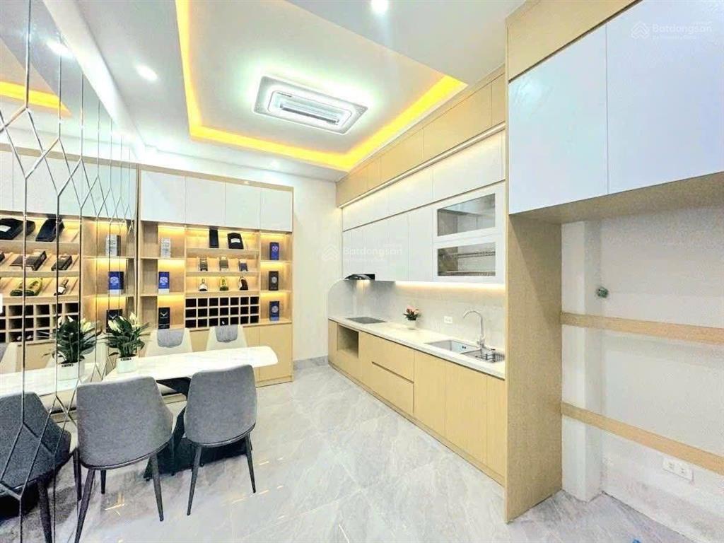 Bán nhà phố văn quán hà đông dt 51 m2, 4 tầng, lô góc, kinh doanh, giá 10 tỷ