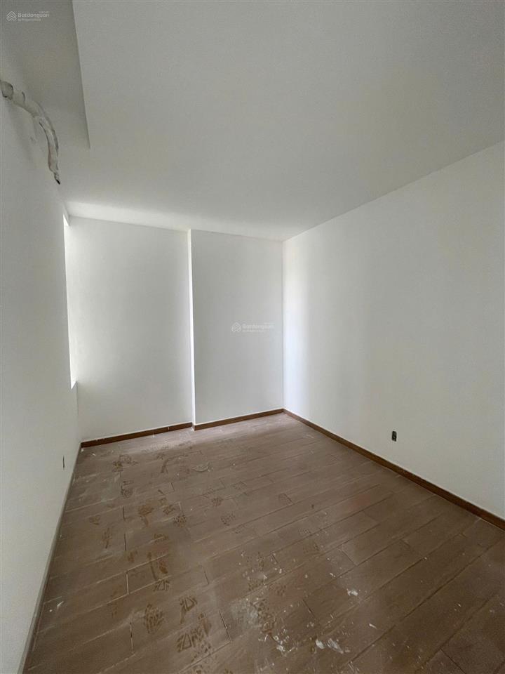 Bán gấp căn hộ prosper phố đông 2pn nhà mới