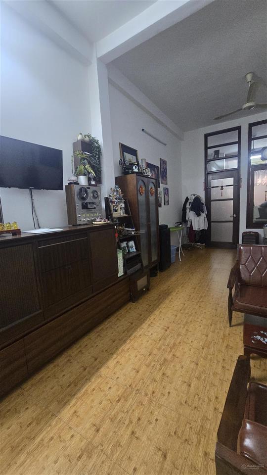 Mặt tiền lê thánh tôn quận 1 rất hiếm, 6 tầng, tài sản truyền đời, giá trị khai thác vip, 105 tỷ