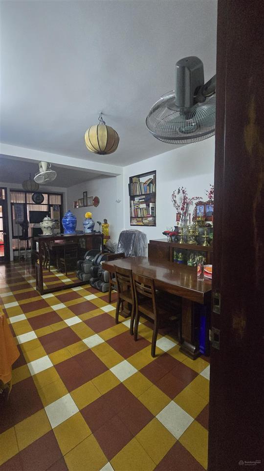 Mặt tiền lê thánh tôn quận 1 rất hiếm, 6 tầng, tài sản truyền đời, giá trị khai thác vip, 105 tỷ
