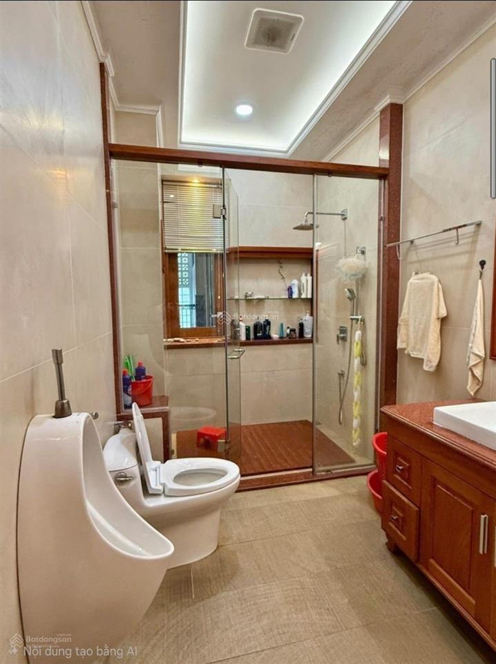 Mặt tiền đường c12 tân bình, cực hiếm, 150m2, 4 tầng hầm thang máy, nội thất cao cấp, giảm còn 55ty