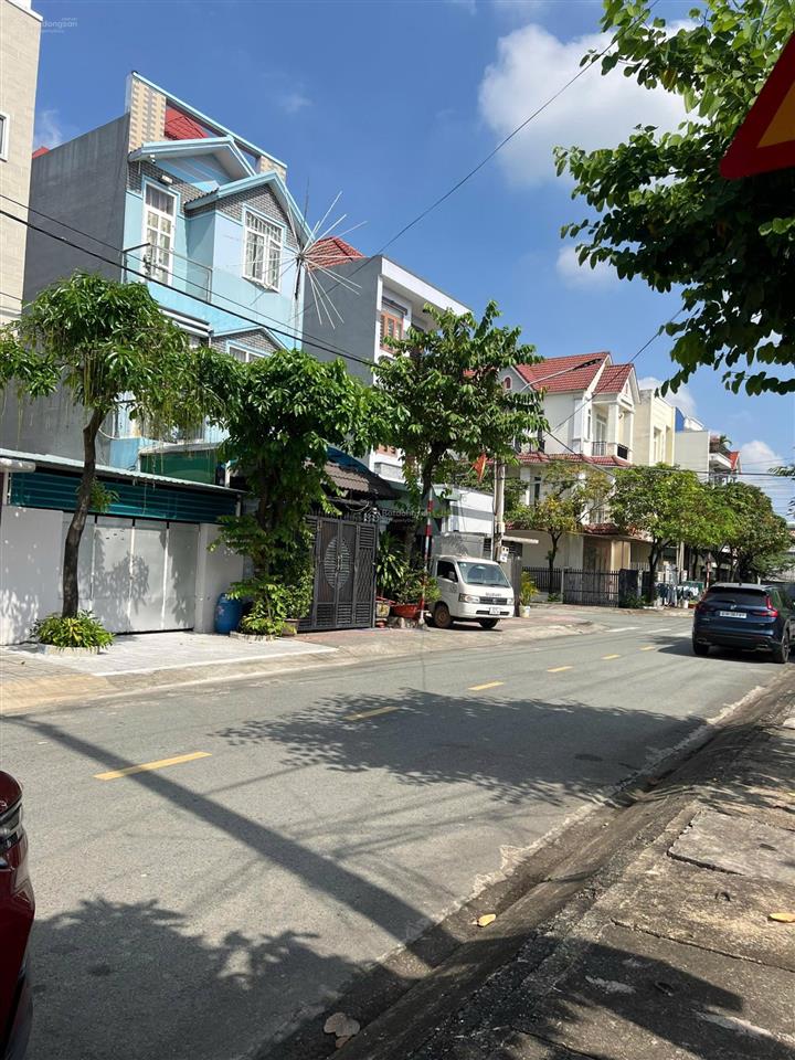 Bán nhà phố thương mại nguyễn văn tiết  5 x 20  3 tầng st trước sau  giá 6,118 tỷ