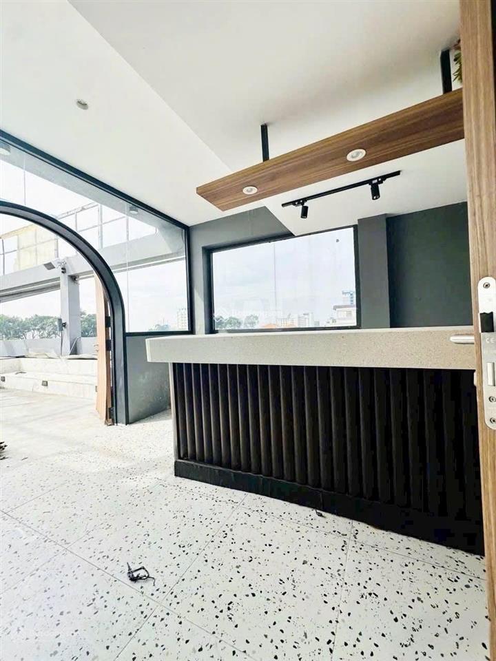 Bán nhà mặt tiền mt đường  5 x 23  4 tầng 4pn 5wc  giá nhích 7 tỷ