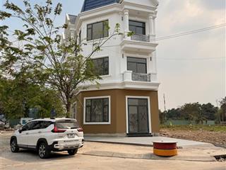 Còn 1 căn dt 89,6m2 mặt tiền đường 12m  ngang 5m  4 tầng  giá 5,925 tỷ ( bàn giao thô )