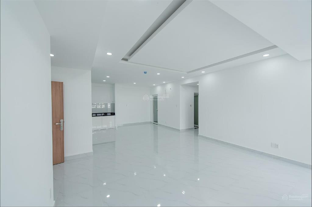 Bán căn hộ conic dt 85,02m2  2pn 2wc  hướng đn view sông