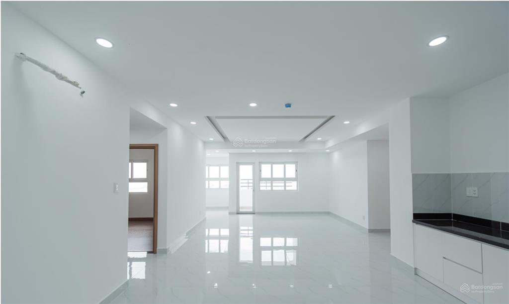 Bán căn hộ 2pn 2wc conic boulevard  84m2  bàn giao thô  giá 2,2 tỷ