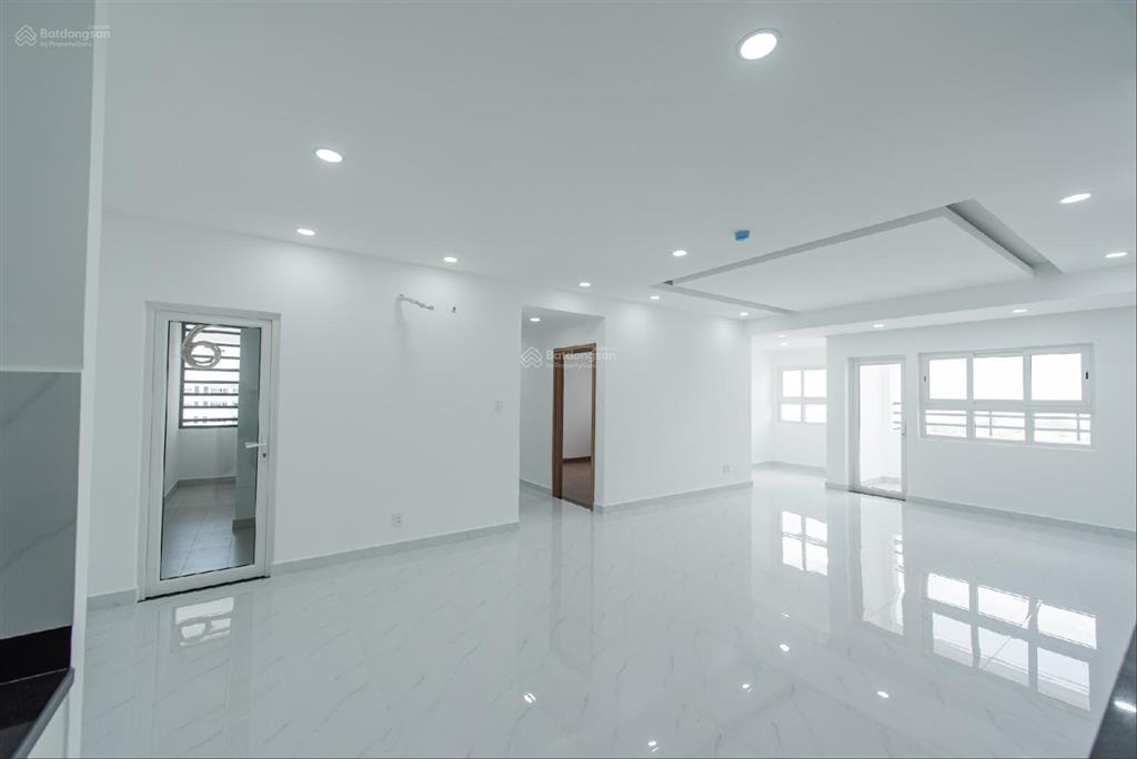 Bán căn hộ 2pn 2wc conic boulevard  84m2  bàn giao thô  giá 2,2 tỷ