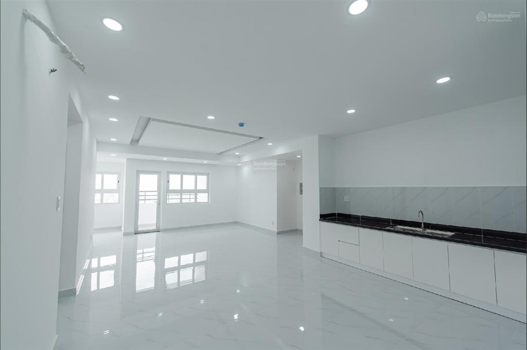 Bán căn hộ 2pn 2wc conic boulevard  84m2  bàn giao thô  giá 2,2 tỷ