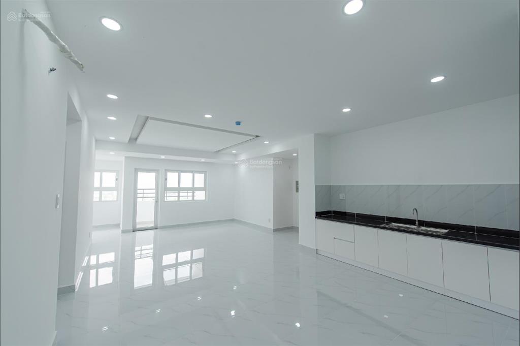 Bán căn hộ conic đã có sổ  85m2  2pn 2 wc  view nội khu  giá 2,8 tỷ