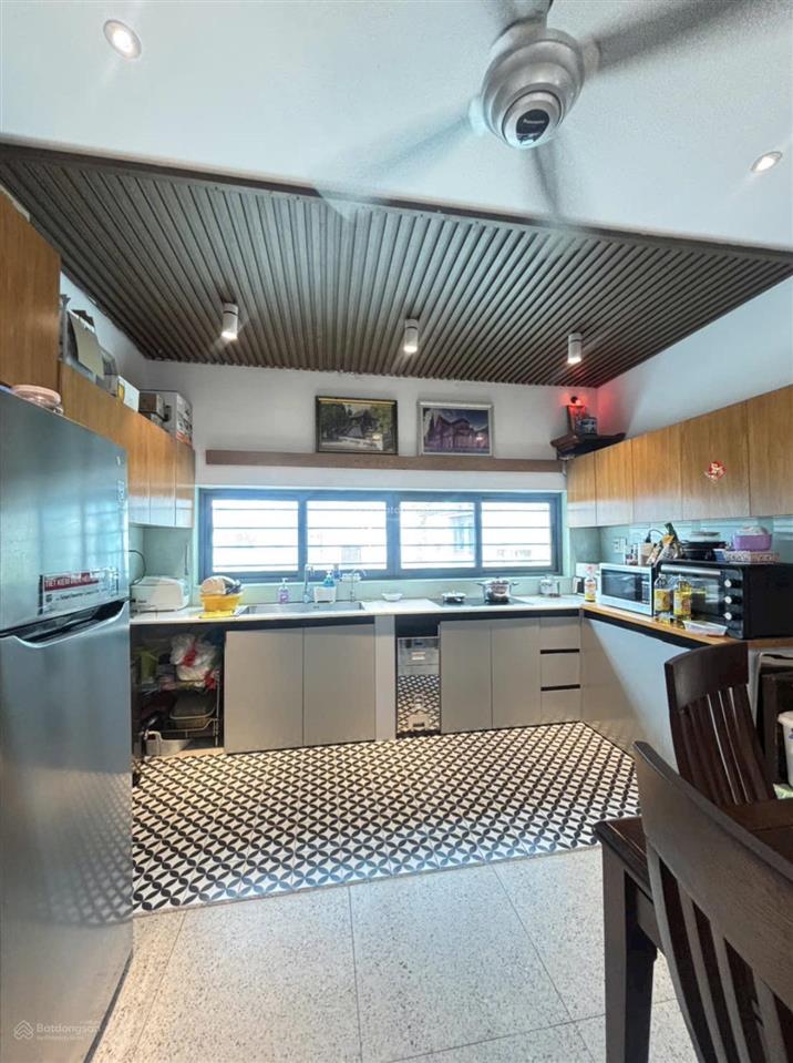 Bán nhà 4 tầng hẻm xe tải đvb  98m2 full nội thất  giảm mạnh còn 8,8 tỷ