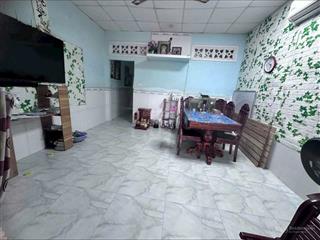 Bán nhà cấp 4  xe hơi ngủ trong nhà  5,4 x 15,9  giá 4,9 tỷ