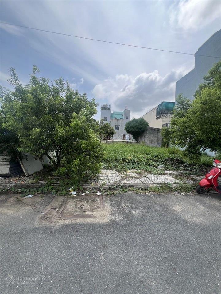 Bán đất đường thạnh lộc 50 phường thạnh lộc, q12,dt64m(4x16).hẻm 5m,giá 3,9tỷ đường 10m