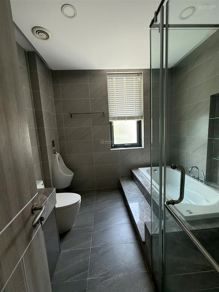 Cho thuê villa đảo kim cương dt 11x20m, hầm trệt 3lầu 6pn, full nt cao cấp, có thang máy. giá 90tr