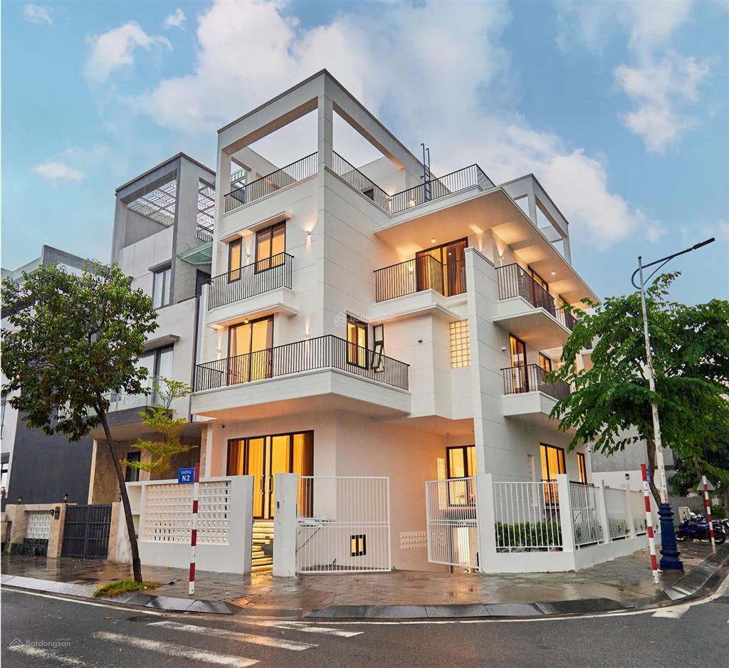 Cho thuê villa đảo kim cương dt 11x20m, hầm trệt 3lầu 6pn, full nt cao cấp, có thang máy. giá 90tr