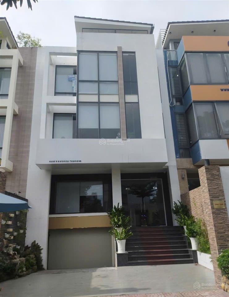Cho thuê nhà phố trương văn bang, khu đảo kim cương quận 2 dt 8x20m, hầm 4 tầng nt cơ bản giá 60tr