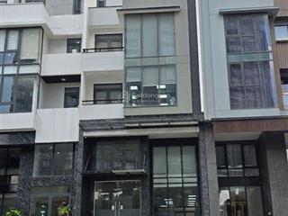 Tòa nhà văn phòng mặt tiền bát nàn, khu đảo kim cương quận 2. dt 7x23m, hầm 7 tầng. giá 120tr/th