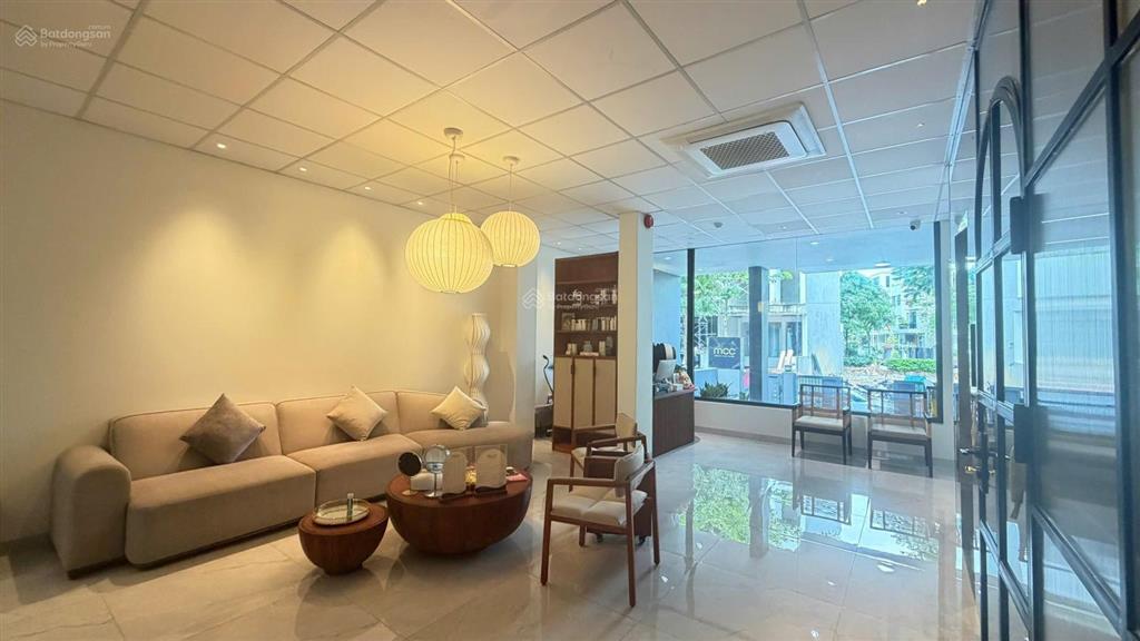 Nhà cho thuê khu đảo kim cương quận 2. dt 7x20m, hầm 4 tầng, 4pn. có thang máy, máy lạnh. giá 55tr
