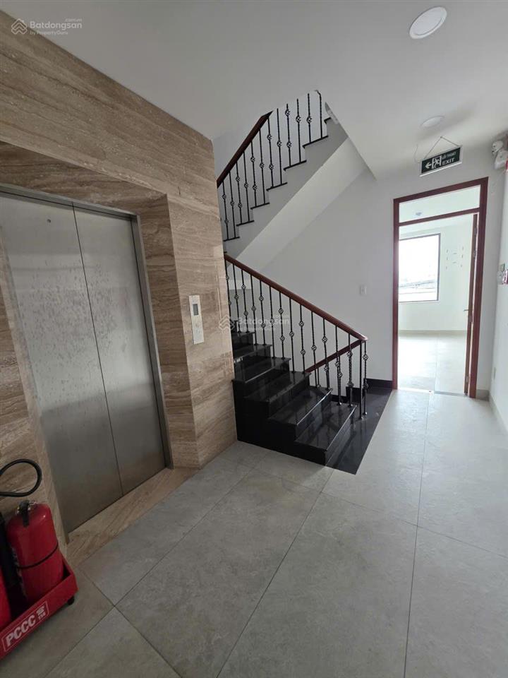 Tòa nhà văn phòng dt 9x21m, hầm 7 tầng cho thuê đường bát nàn, khu đảo kim cương quận 2. giá 150tr