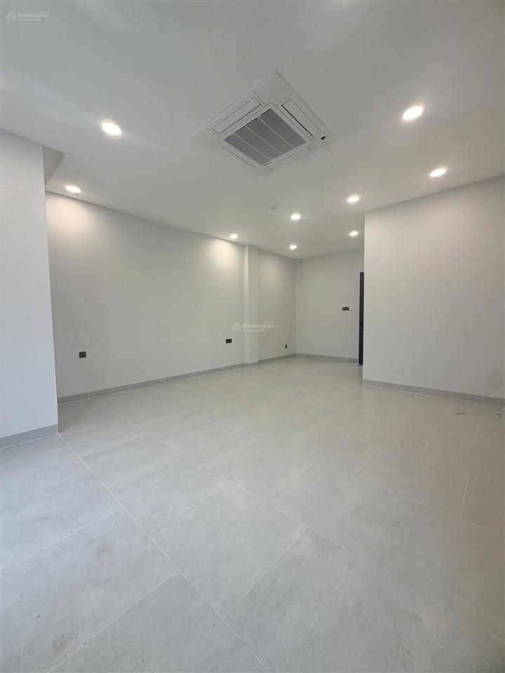 Nhà cho thuê khu đảo kim cương quận 2. dt 7.5x20m, hầm 4 tầng, 2p. có thang máy, máy lạnh. giá 60t