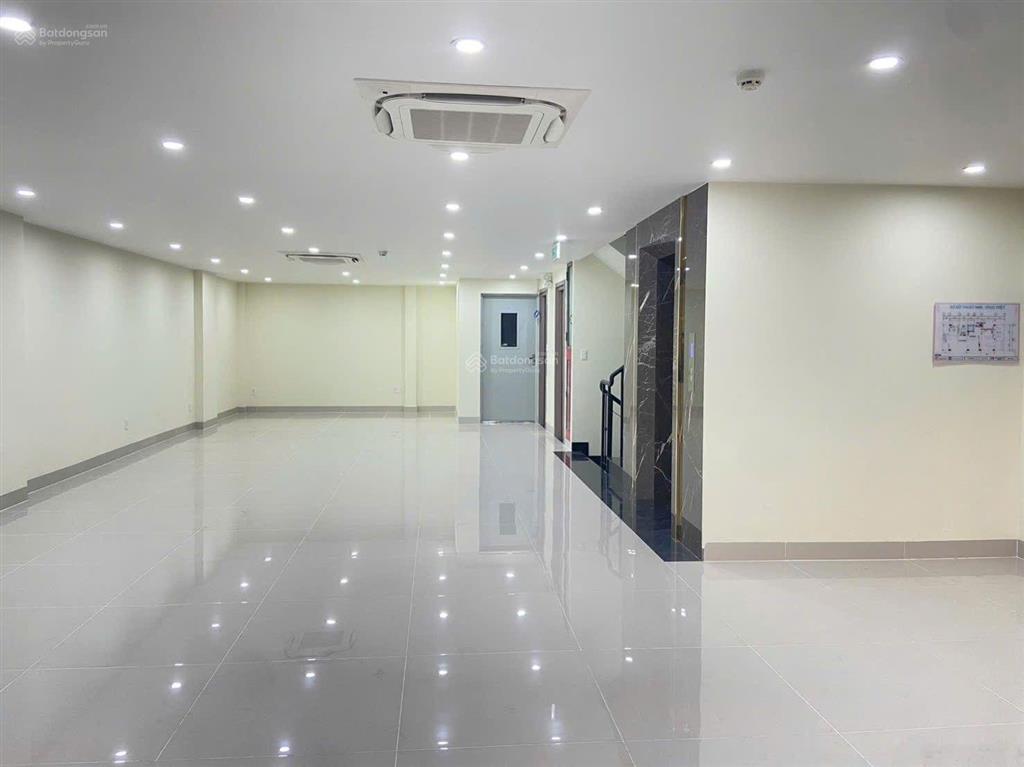 Tòa nhà dt 8x20m, hầm 6 tầng cho thuê phường thạnh mỹ lợi q2. thang máy, máy lạnh, pccc. giá 145tr